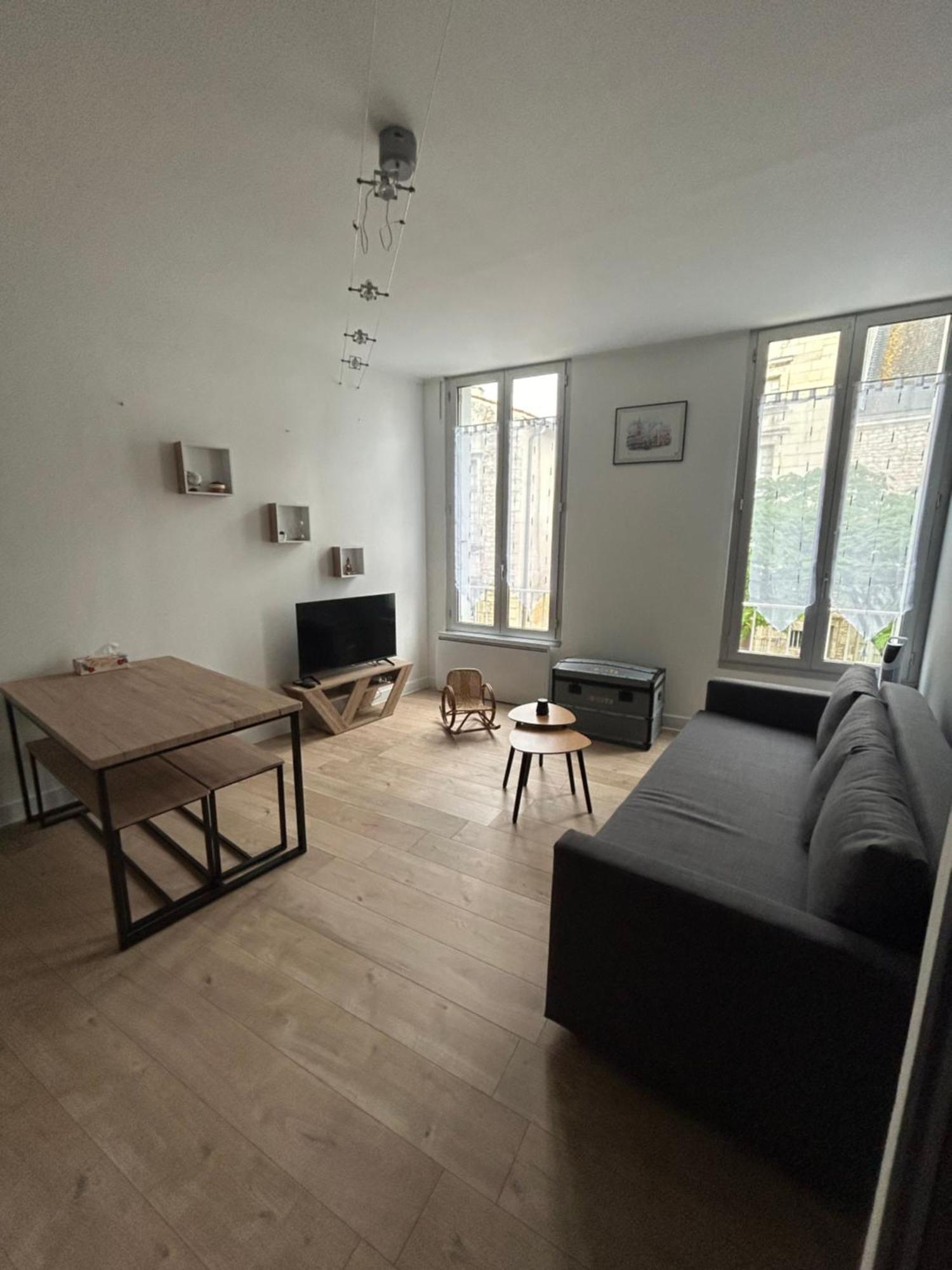 Chez Noemie Appartement Saintes Buitenkant foto